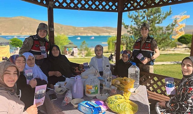 KADES uygulaması Demirözü'nde tanıtılmaya devam ediyor