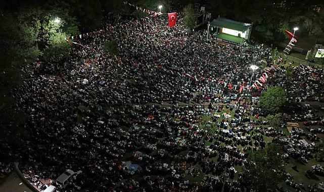 Kağıthane'de Avrupa Futbol Şampiyonası'nı binlerce kişi izledi