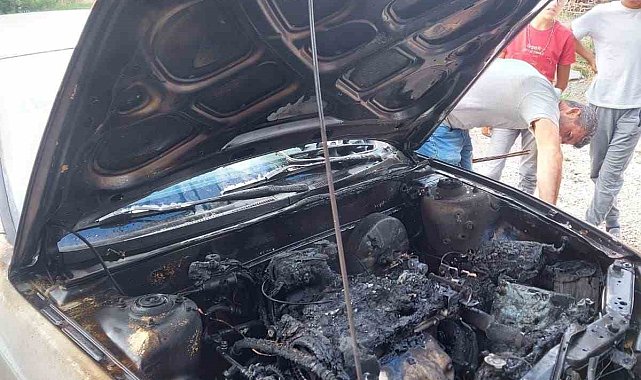 Kahramanmaraş'ta otomobil yangını