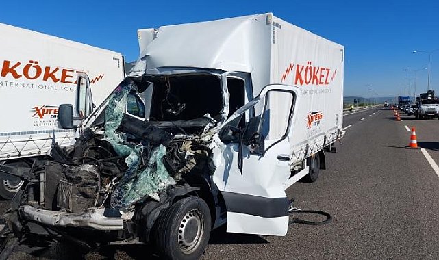 Kamyonet, yat taşıyan tıra çarptı: 1 yaralı