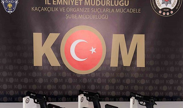 Kargo ile kaçak silah sevkiyatına polis engeli