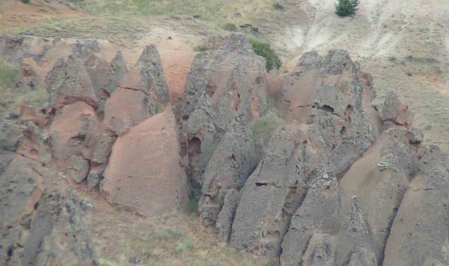Kars'ın 'peri bacaları' görenleri hayran bırakıyor