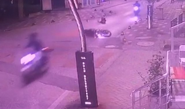 Kasksız sürücü motosikletten düştü, kafasını kaldırıma çarptı