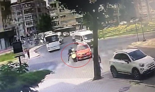 Kavşakta 1 kişinin yaralandığı kaza kamerada