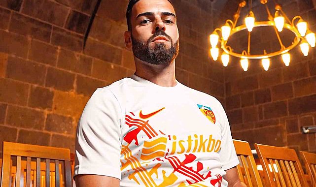 Kayserispor'un yeni sezon formaları tanıtıldı