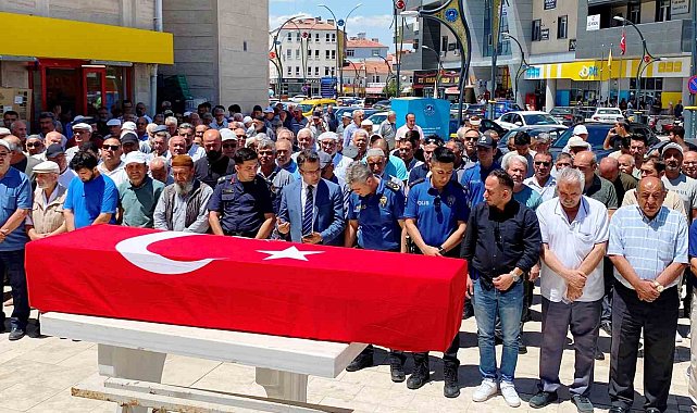Kazada hayatını kaybeden emekli polis toprağa verildi