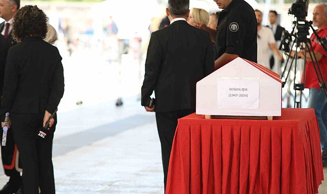 Kenan Işık, Ankara'da son yolculuğuna uğurlandı
