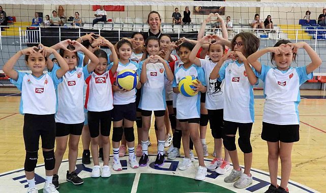 Kepez'de spor dolu yaz tatili