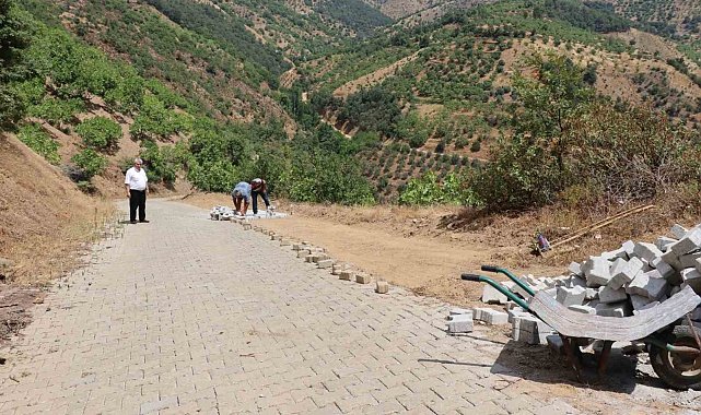 Ketenova Mahalle sakinlerinden başkan Tetik'e teşekkür