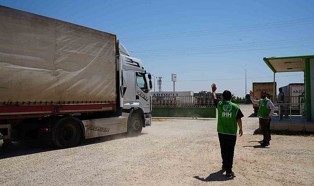 Kilis'ten, Sudan'a 3 tır yardım gönderildi