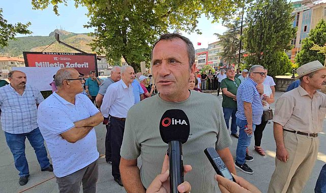 Kınık Belediye Başkanı Geçene'ye işçi çıkarmaları nedeniyle tepki yağdı