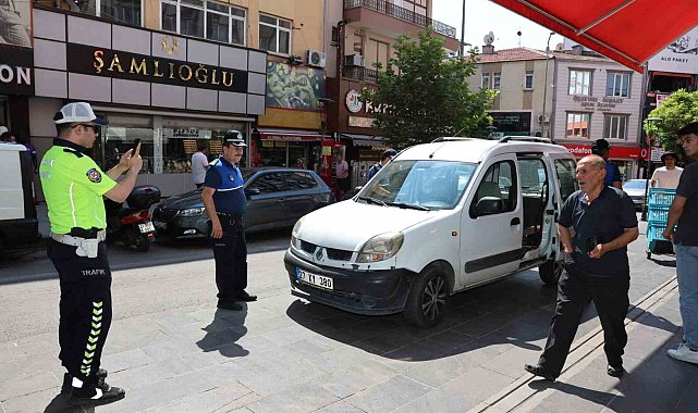 Kırıkkale'de polis ve zabıtadan denetim: Hatalı park yapanlara ceza yağdı