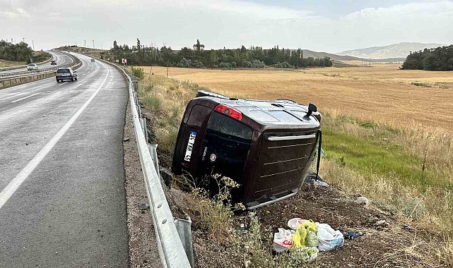 Kontrolden çıkıp şarampole uçtu, araçta bulunan 5 kişi yaralandı