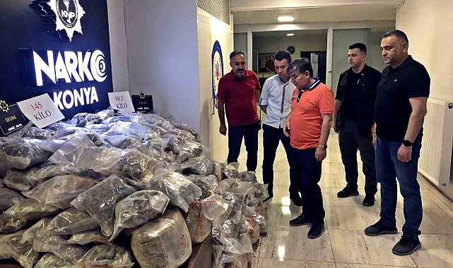 Konya&#039;da araç içerisinden 225 kilo uyuşturucu madde çıktı