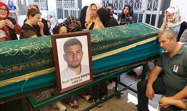 Korkunç kazada hayatını kaybeden hemşire son yolculuğuna uğurlandı