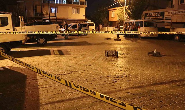 Küfür kavgasında silah ve bıçaklar çekildi: 1'i ağır 4 yaralı