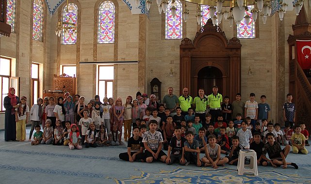 Kula İlçe Emniyet'ten camilerde çocuklara trafik eğitimi
