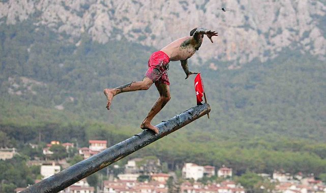 Kumlucada'da Denizcilik ve Kabotaj Bayramı coşkuyla kutlandı