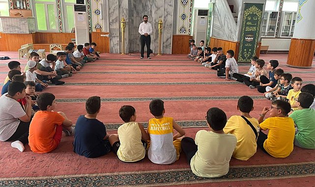 Kur'an kursu öğrencilerine seminer