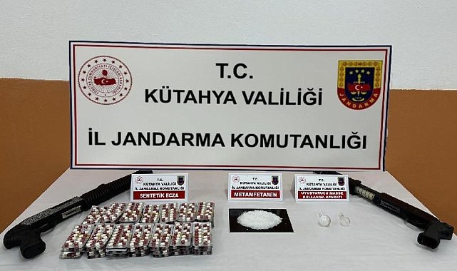 Kütahya'da apart otelde uyuşturucu ve silah ele geçirildi: 3 şüpheli tutuklandı