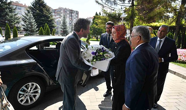 Kuzey Makedonya Cumhuriyeti Ankara Büyükelçisi Manasijevski'den Başkan Büyükkılıç'a ziyaret