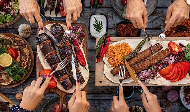 Maç gününde kebap siparişleri hem Türkiye hem Avusturya&#039;da şinitzeli geride bıraktı