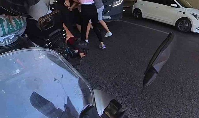 Maltepe trafikte tartıştığı sürücüye kafa attı