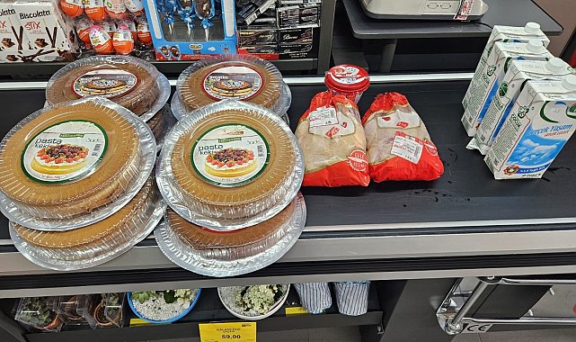 Marketlerde son kullanma tarihi geçmiş ürünler ele geçiirldi