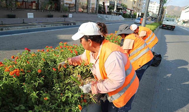 Marmaris'te parklar yenileniyor