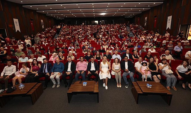 Merkezefendi Engelsiz Yaşam Akademisi'nden sanat dolu yılsonu etkinliği