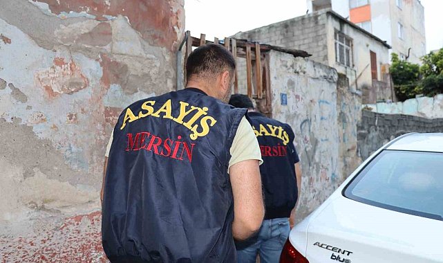 Mersin'de hapis cezasıyla aranan şahıslara eş zamanlı operasyon: 78 gözaltı