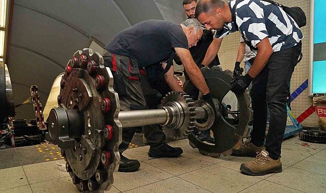 Metronun yürüyen merdivenlerinde kapsamlı bakım çalışması