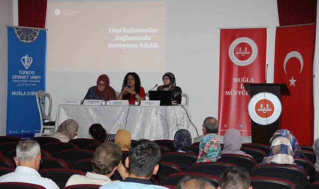 Muğla İl Müftülüğü&#039;nde &#039;Dini Referanslar Bağlamında Koruyucu Ailelik&#039; paneli düzenlendi