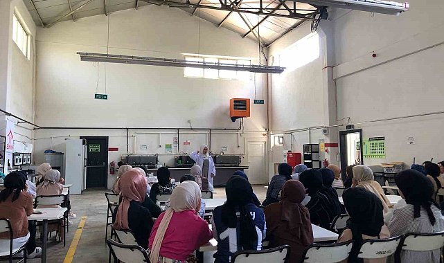 Muş'ta çalışan kadınlara kanser eğitimi