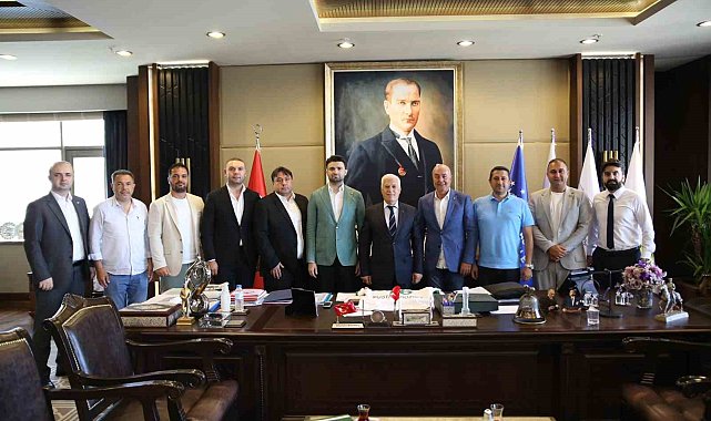 Mustafa Bozbey: "Hayalini kurduğumuz Bursaspor'u sahada göreceğiz"