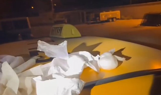 Narkotik köpeği hassas burnu ile uyuşturucu buldu