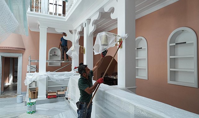 Nevmekan Kuzguncuk yapılan tadilatın ardından bugün yeniden kapılarını açıyor