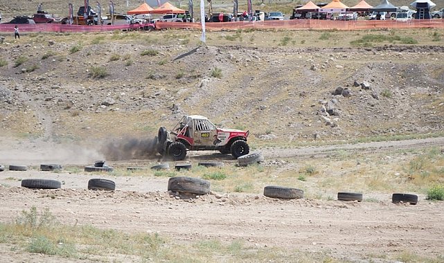Niğde'deki off-road yarışları nefes kesti
