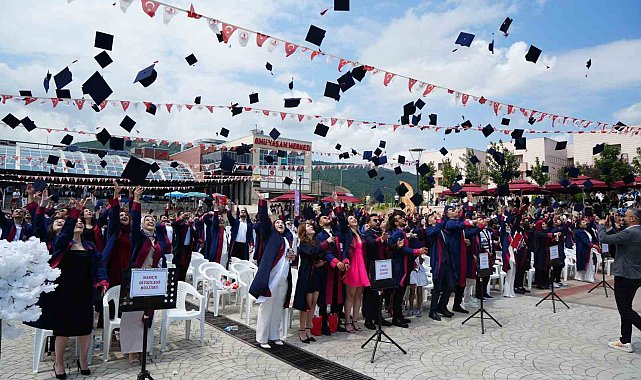 OMÜ Ziraat Fakültesi'nde 210 öğrencinin mezuniyet coşkusu