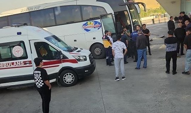 Otobüste kalp krizi geçiren yolcu hayatını kaybetti
