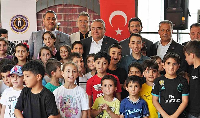 Özarslan, şehit ve gazi çocuklarıyla buluştu