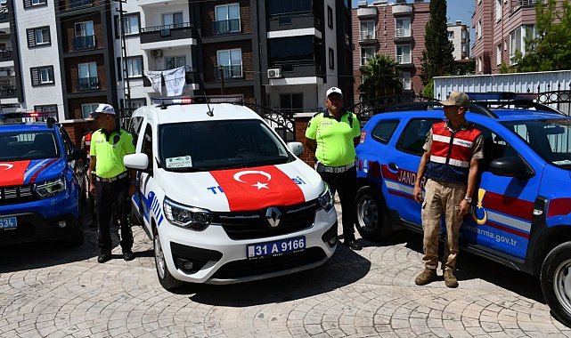 Payas'ta hayırseverler tarafından bağışlanan 9 araç hizmete alındı