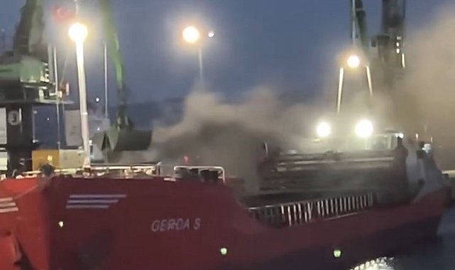 Poliport'ta göz göre göre İzmit Körfezi'ni kirlettiler