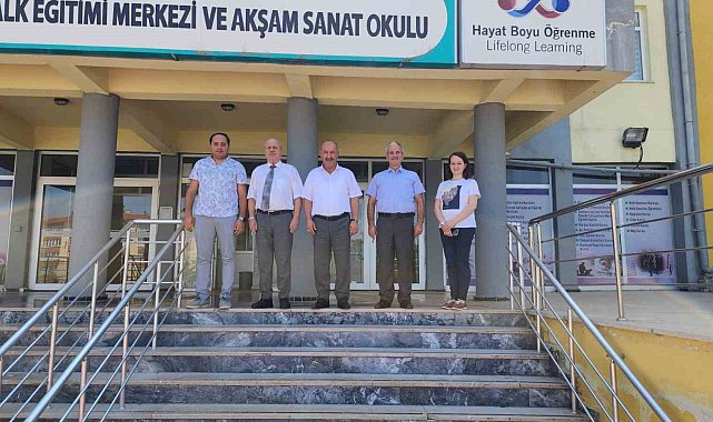 "HEM, toplumun her kesimine hitap eden eğitim programları ile önemli bir hizmet sunuyor"