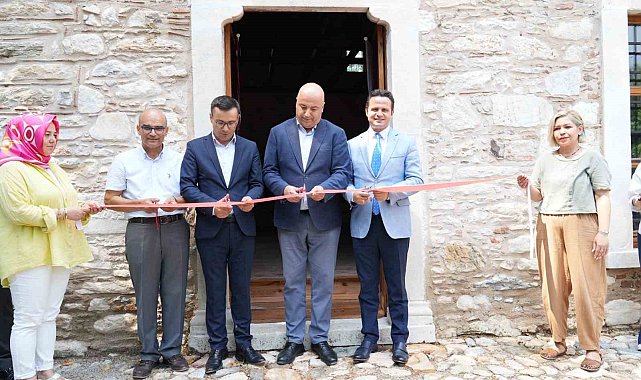 "Türkiye Yüzyılının Kahramanları'nın resmileri Yatağan Stratonikeia Antik Kenti'nde sergilendi