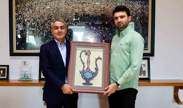 Rahmi Aksoy'dan, Bursaspor'a ziyaret