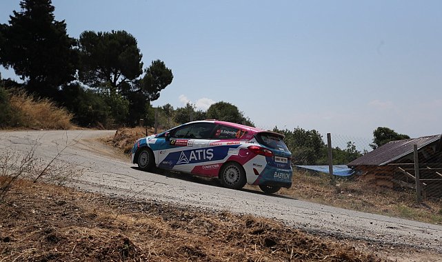 Ralli pilotları Gemlik'te rüzgar gibi esti