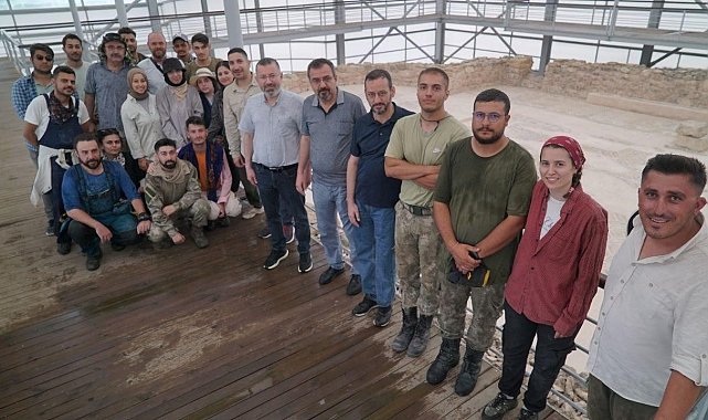 Rektör Kırışık Hadrianopolis Antik Kenti'ni gezerek çalışmalar hakkında bilgi aldı
