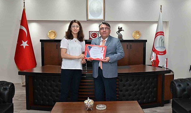 Rektör Özölçer'den Avrupa Şampiyonu Basancı'ya teşekkür belgesi