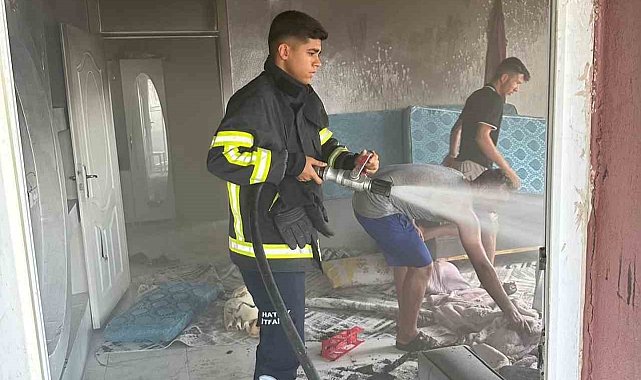 Reyhanlı'da ev yangını